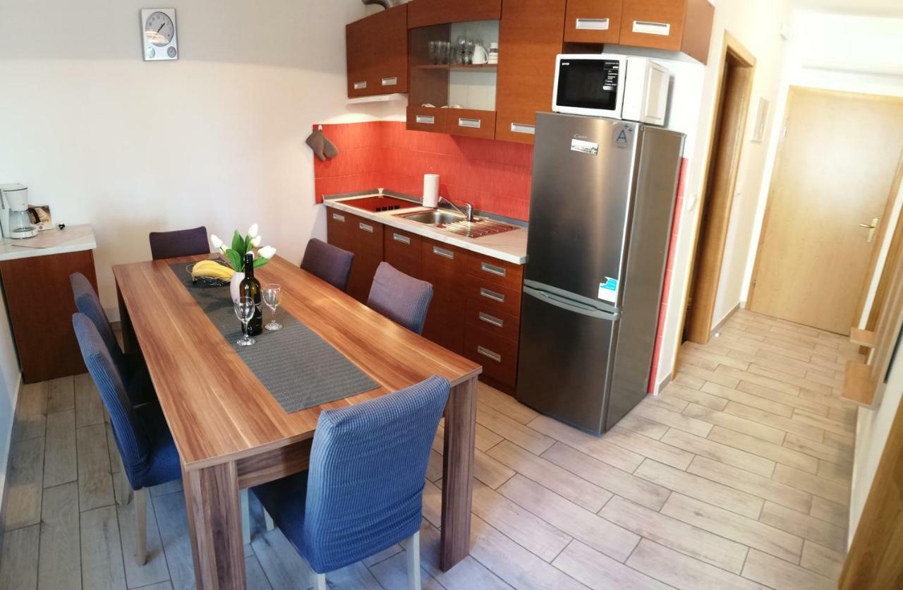 Apartmani Nada Кленовица Экстерьер фото